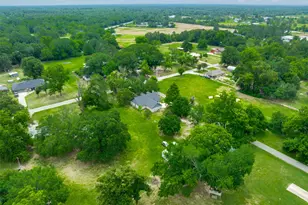 448 S Bryson St, Bogata, TX 75417 - Photo 33