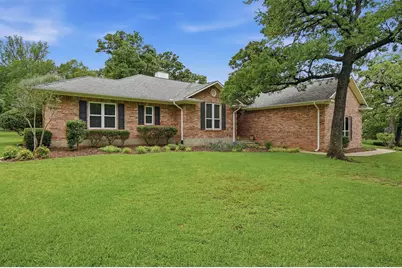 106 Santee Drive, Lake Kiowa, TX 76240 - Photo 1