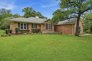 106 Santee Dr, Lake Kiowa, TX 76240 - Photo 1