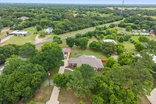 2913 Bairds Ln, Burleson, TX 76028 - Photo 5