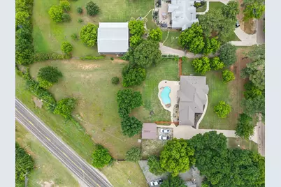 2913 Bairds Lane, Burleson, TX 76028 - Photo 7