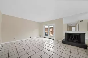 12574 Burninglog Ln, Dallas, TX 75243 - Photo 17