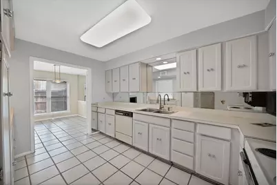 12574 Burninglog Lane, Dallas, TX 75243 - Photo 11