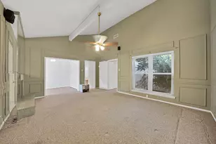 12574 Burninglog Ln, Dallas, TX 75243 - Photo 25