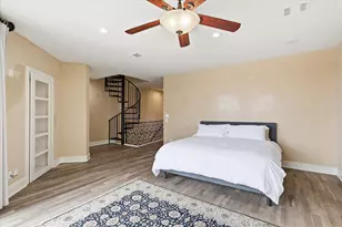 410 Mills St, Fort Worth, TX 76102 - Photo 15