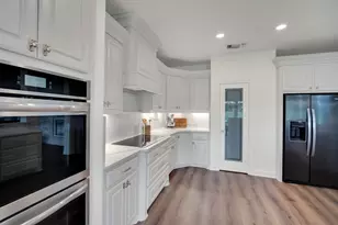 6624 Shadow Valley Dr, Burleson, TX 76028 - Photo 9