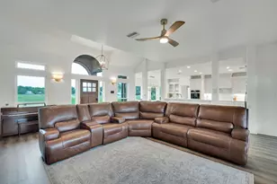 6624 Shadow Valley Dr, Burleson, TX 76028 - Photo 5