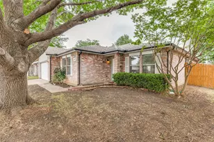 4277 Estes Park Cir, Haltom City, TX 76137 - Photo 3