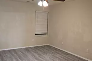 1811 Kings Cross Dr, Lancaster, TX 75134 - Photo 21