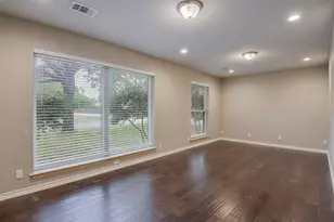 101 Vanderbilt Ln, Waxahachie, TX 75165 - Photo 5
