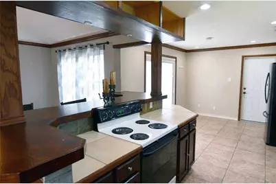 2406 Redbrook Court, Arlington, TX 76014 - Photo 3