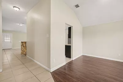 800 Castlewick Court, Arlington, TX 76018 - Photo 3