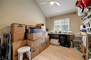 10013 White Ln, Irving, TX 75063 - Photo 21