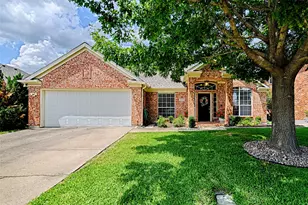 10013 White Ln, Irving, TX 75063 - Photo 1