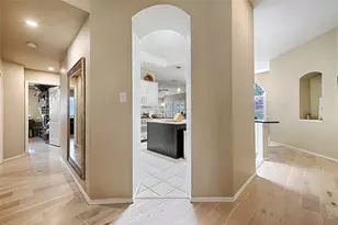 10013 White Ln, Irving, TX 75063 - Photo 5