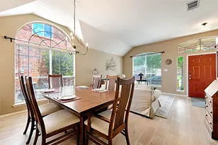 10013 White Ln, Irving, TX 75063 - Photo 9