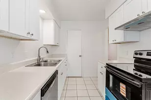 6061 Milton St, Dallas, TX 75206 - Photo 9
