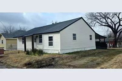 4302 Roberts Street, Greenville, TX 75401 - Photo 25