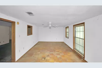 306 Denver Road, Sunset, TX 76270 - Photo 11