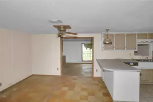 306 Denver Rd, Sunset, TX 76270 - Photo 7