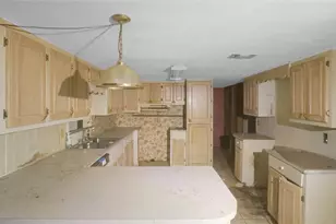 306 Denver Rd, Sunset, TX 76270 - Photo 15
