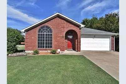 6323 Brookbriar Court, Arlington, TX 76018 - Photo 1
