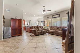 726 Celebrity Ct, Midlothian, TX 76065 - Photo 11