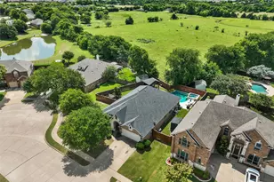 726 Celebrity Ct, Midlothian, TX 76065 - Photo 25