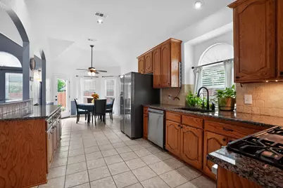 5801 Starboardway Drive, Fort Worth, TX 76135 - Photo 5