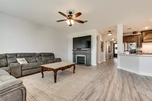 213 Roscoe Dr, Fate, TX 75087 - Photo 9