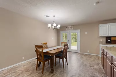 1206 Bales Street, Cleburne, TX 76033 - Photo 13