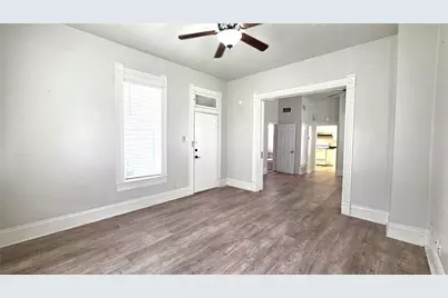 145 N Kealy Street #2, Lewisville, TX 75057 - Photo 11
