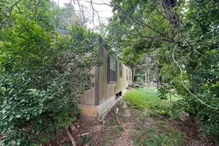 407 Magnolia St, Athens, TX 75751 - Photo 3