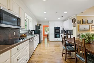 6828 Hyde Park Dr, Dallas, TX 75231 - Photo 15