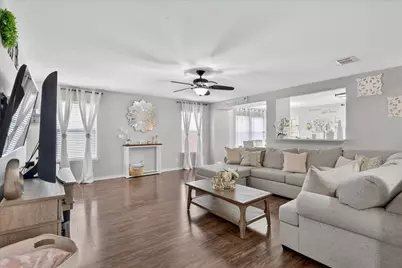 2019 Limestone Drive, Grand Prairie, TX 75052 - Photo 9