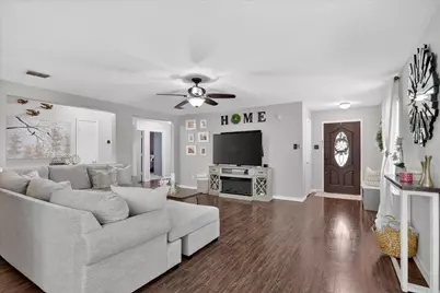 2019 Limestone Drive, Grand Prairie, TX 75052 - Photo 7