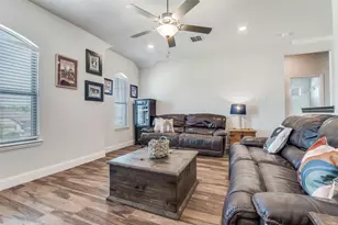 1232 Rushmore Dr, Burleson, TX 76028 - Photo 31