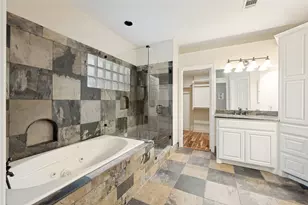841 Forest Hollow Dr, Hurst, TX 76053 - Photo 23