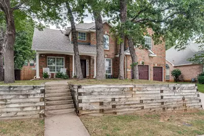 841 Forest Hollow Drive, Hurst, TX 76053 - Photo 3