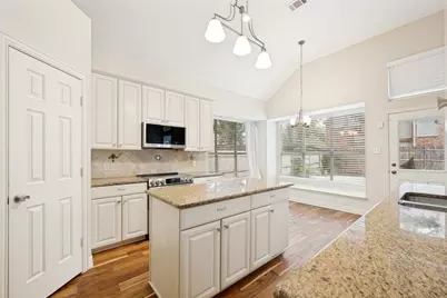 841 Forest Hollow Drive, Hurst, TX 76053 - Photo 11