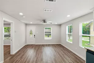 1616 Cleveland St, Greenville, TX 75401 - Photo 3