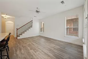 921 Brook Forest Ln, Euless, TX 76039 - Photo 9