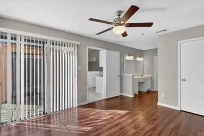 7257 Pineberry Road, Dallas, TX 75249 - Photo 13