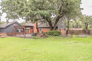 7341 Normandy Rd, Fort Worth, TX 76112 - Photo 11