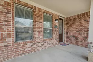 924 Charleston Ln, Savannah, TX 76227 - Photo 7