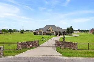 219 Mohundro Rd, Ferris, TX 75125 - Photo 1