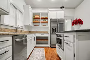 300 E University Ave, Waxahachie, TX 75165 - Photo 5