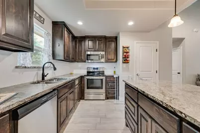 2601 Houston Court, Granbury, TX 76048 - Photo 15