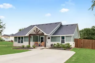 2601 Houston Ct, Granbury, TX 76048 - Photo 3