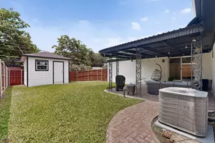 5822 Enchanted Ln, Dallas, TX 75227 - Photo 19